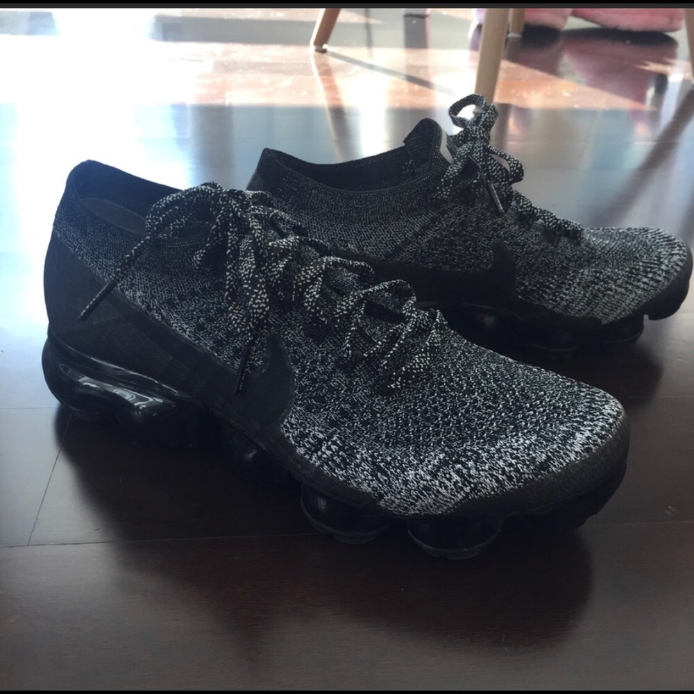 Women’s Nike Vapormax Oreo